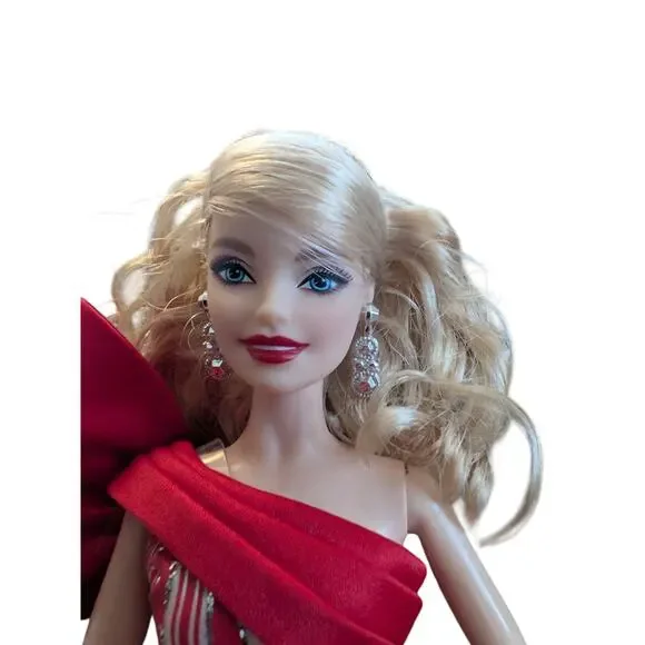 Pre-owned Mattel Barbie 2019 Blonde Holiday Barbie Doll FXF01 - Picture 2 of 7